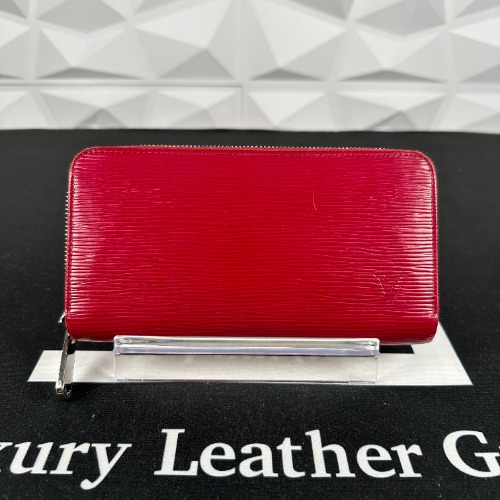 Louis Vuitton Pink Epi Zippy (MI4131)