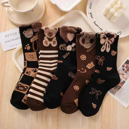 Cozy 5 Pairs of Bear Brown Cute Socks - multicolor 5 pairs / One Size