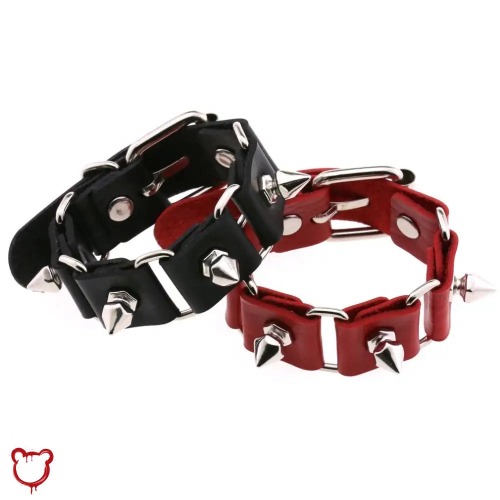 Spike Rivet Gothic Bracelet - White / One Size: 25cm