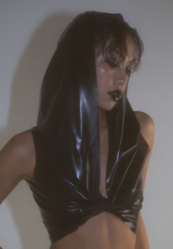 HOODED LATEX TOP