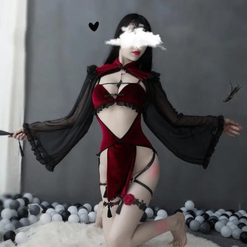 Majestic Priestess Cosplay Lingerie Set in Red Velvet