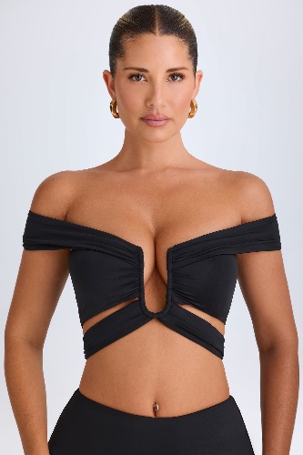 Cut-Out Off-Shoulder Crop Top in Black | L