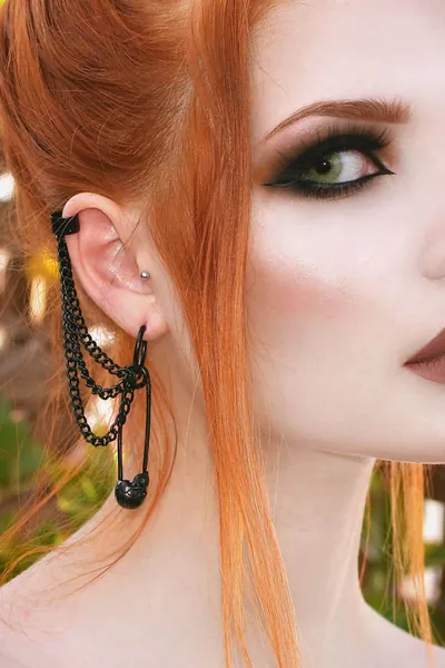 Noir Earrings [B]