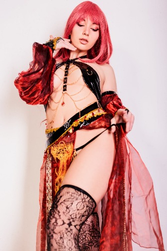 Soul Snatch | "Shake your body like" Belly Dancer Costume - Red / M