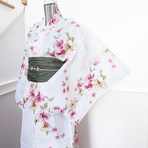 Yukata Kimono - Orange and Pink Watercolor Flowers in White (Style #2611)