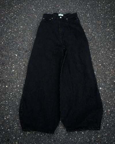 LOVELACED DENIM