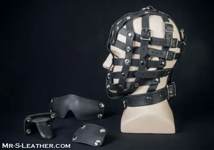 Fetters Strap Face Cage