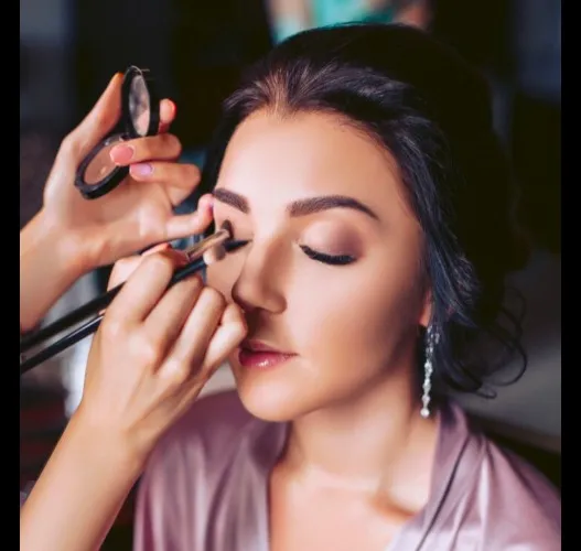 Wedding Make Up Artist 