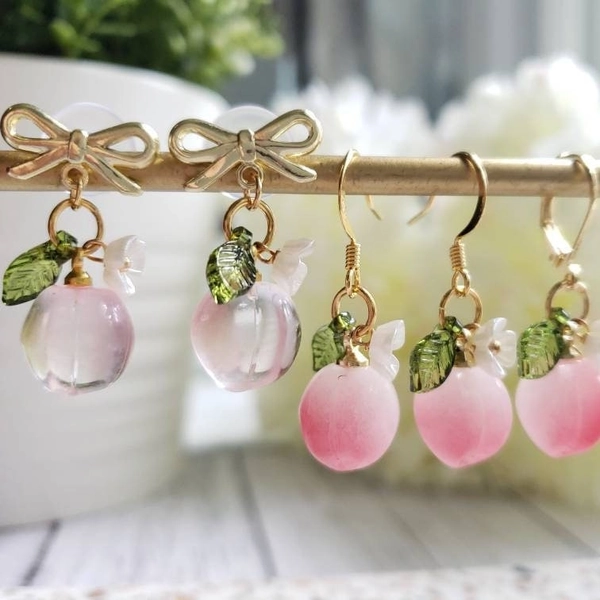 Peach earrings, glass peach drop earrings, food earrings, fruit earrings