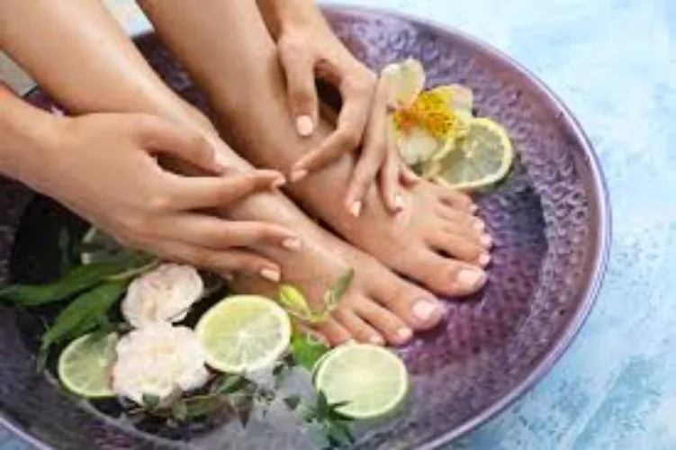 Manicure & Pedicure 