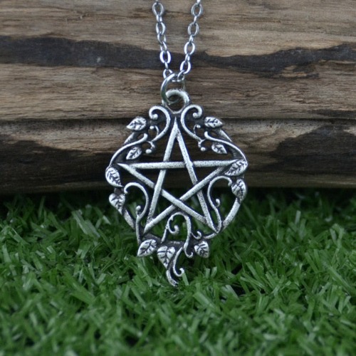 'Ethereal' Pentagram Ivy Witchy Forestcore Necklace - as picture without gemstonegem