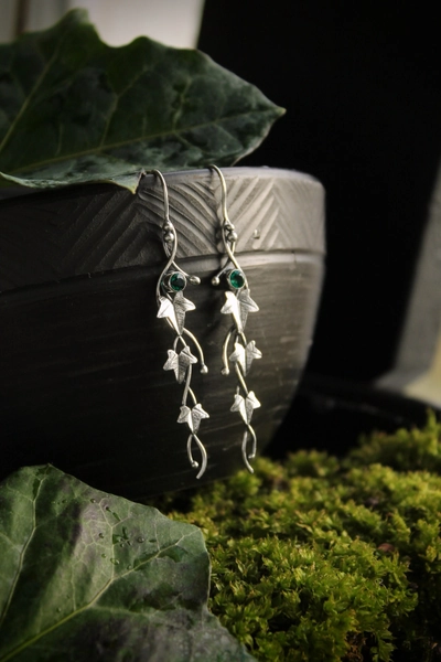 Silver earrings Ivy Elven earrings Botanical jewelry Plant earrings Leaf design