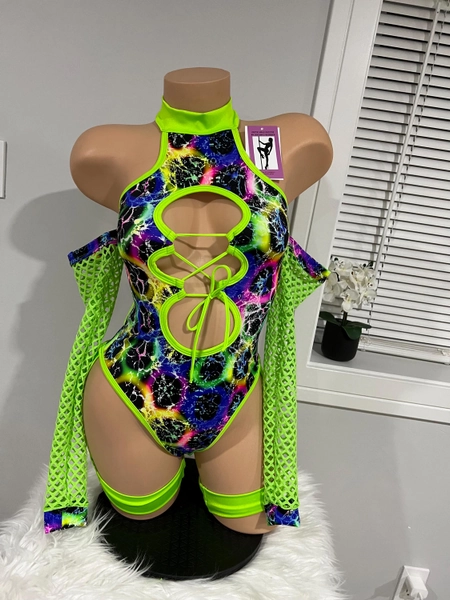 Festival Rave outfit UV glow