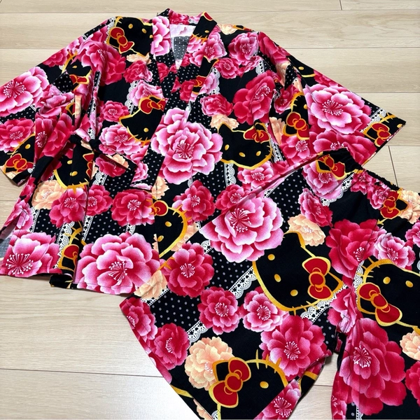 Super Rare✨Heisei Retro Hello Kitty Jinbei L Size – Rose &amp; Black