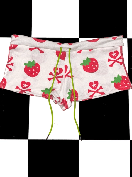 SWEET LORD O'MIGHTY! BERRY SKULL POINTELLE SHORT IN WHITE