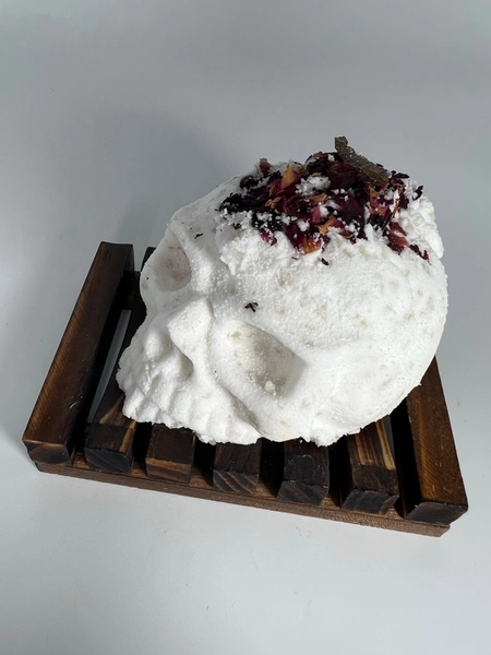 Skeleton Queen Vamyre Bath