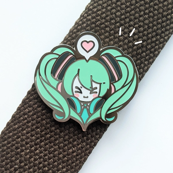 Miku Loves You - Enamel Pin