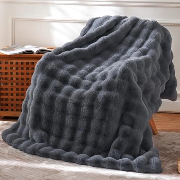 BENVWE Faux Fur Throw Blanket Fleece Bubble Blanket, Soft,Cozy and Thick Blanket Plush Fluffy Blanket for Couch Chair Bed 51x63 Inches Graphite Gray