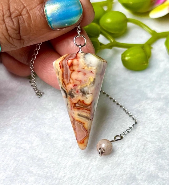 Crazy Lace Agate Stone Crystal Pendulum , Natural Healing Crystal Divination Chain Pendulum for Reiki Healing (Free Velvet Pouch)