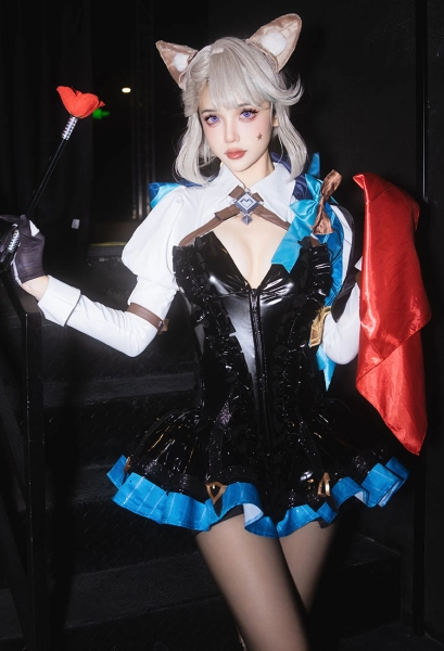 Genshin Impact - Lynette Cosplay