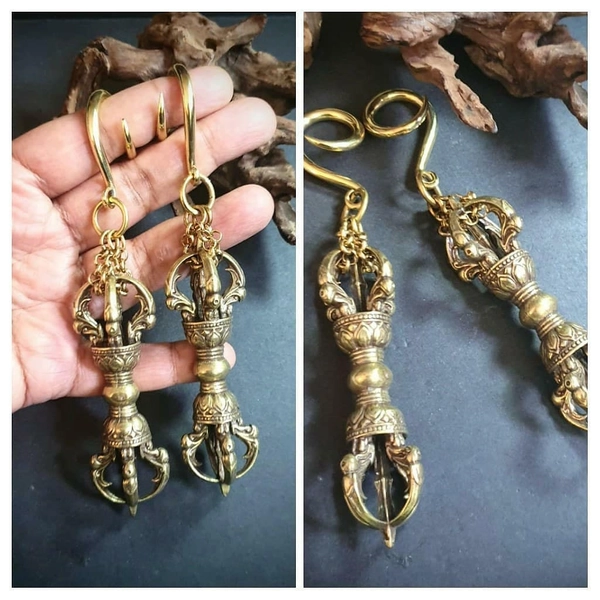 Vajra ear weight/dorje ear weights