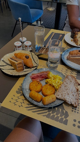 Breakfast