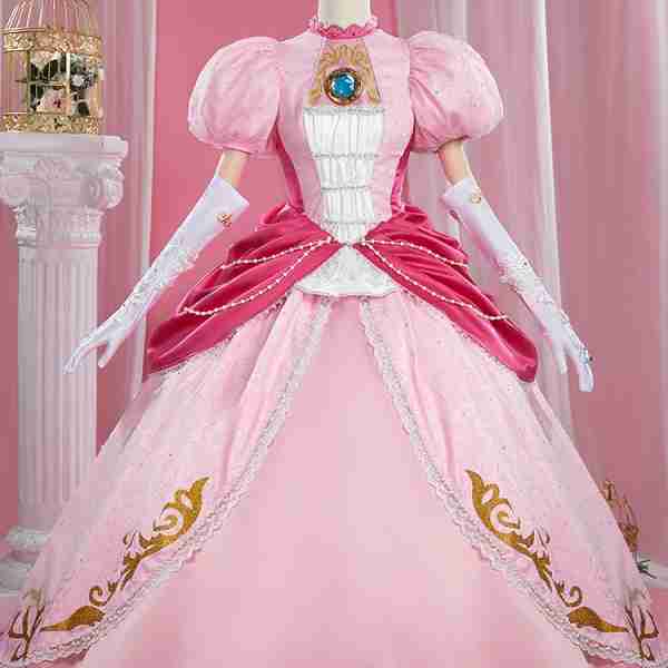 Princess Peach Cosplay 👑 