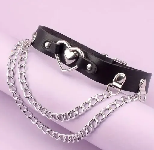 Choker With Chains 
