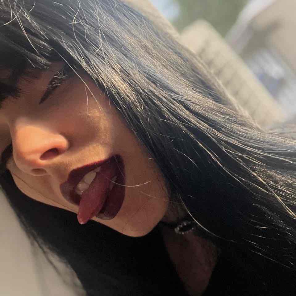 A pack of sticks 🚬🫦