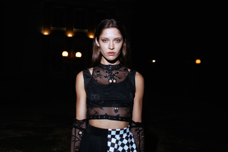 Raven’s Web Mesh Top - S / Black