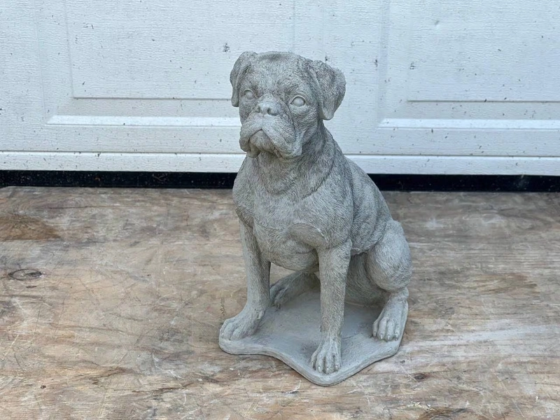 Realistic Boxer Dog Statue Concrete Sitting Boxer Figurine Outdoor Pet Memorial Decoration Detailed Dog Grave Marker Cement Figures