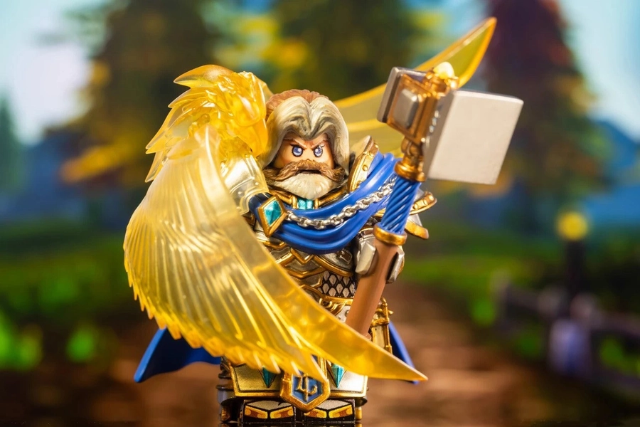 Custom Molded Figurine Accessory - Warcraft Uther Lightbringer