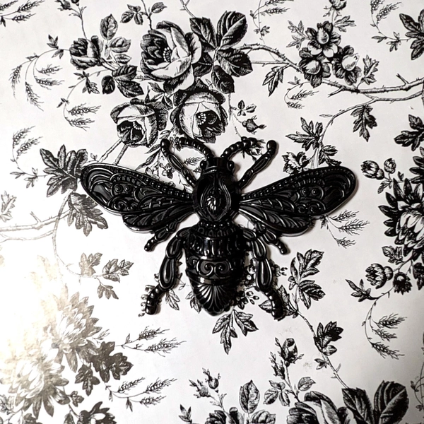 Decorative Bumblebee Wall Hanging • Many Colors! • Spooky Honey Bee Home Décor • Macabre/Gothic Insect Wall Art • Moody Mystical Boho Gift