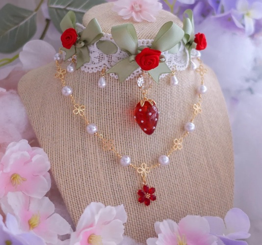 Strawberry Mint Choker - MokaPuff