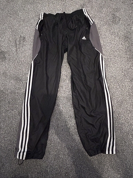 adidas tracksuit bottoms large