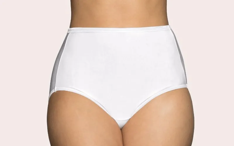 Vanity Fair - Illumination Brief Panty, Star White, Size 6 