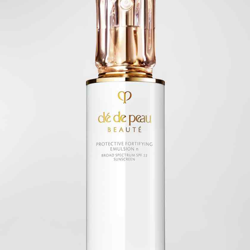Protective Fortifying Emulsion SPF 22