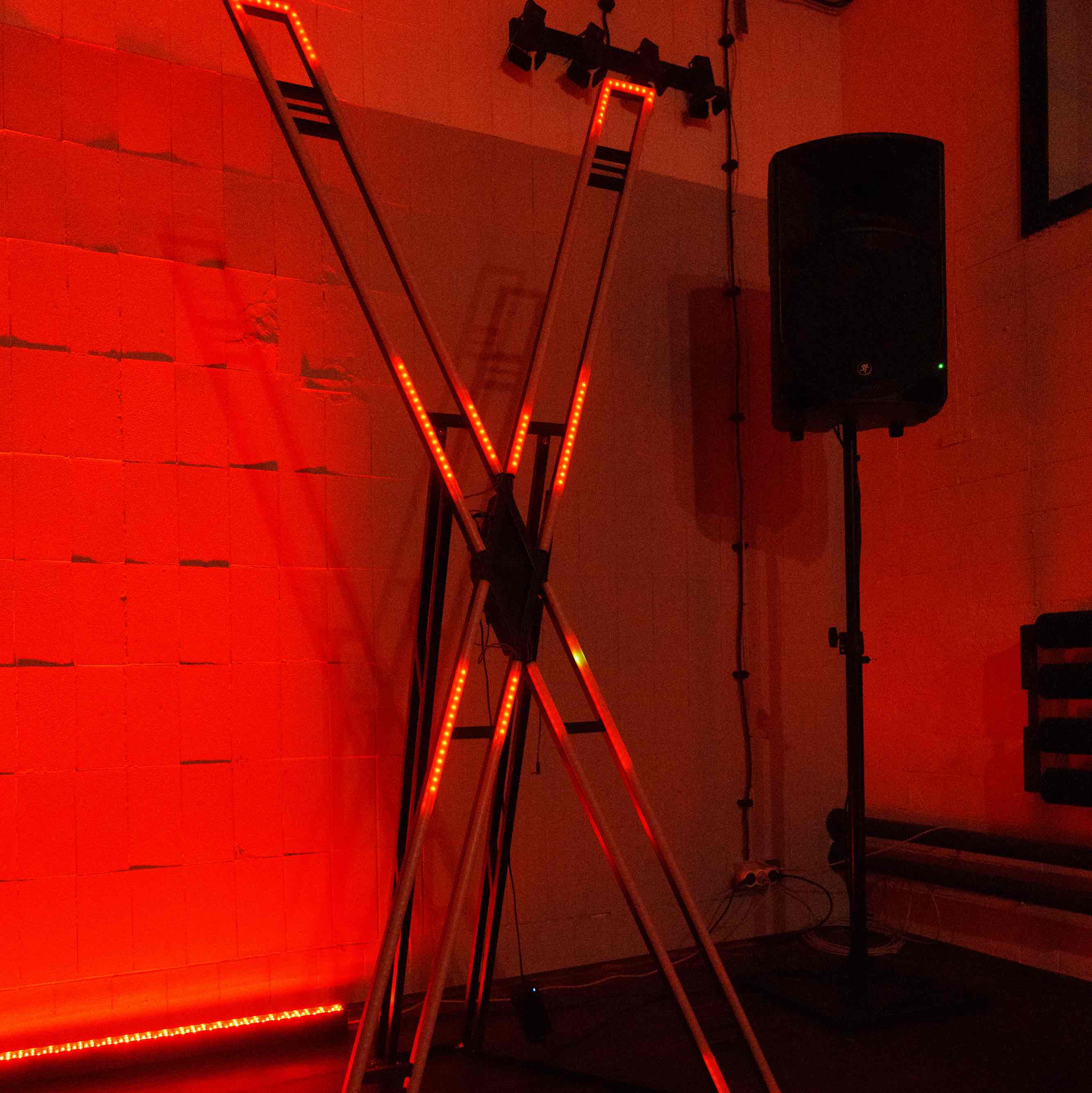 LED ST ANDREWS CROSS 