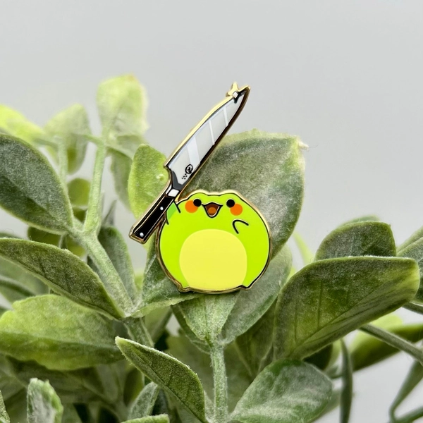 Knife Frog Pin