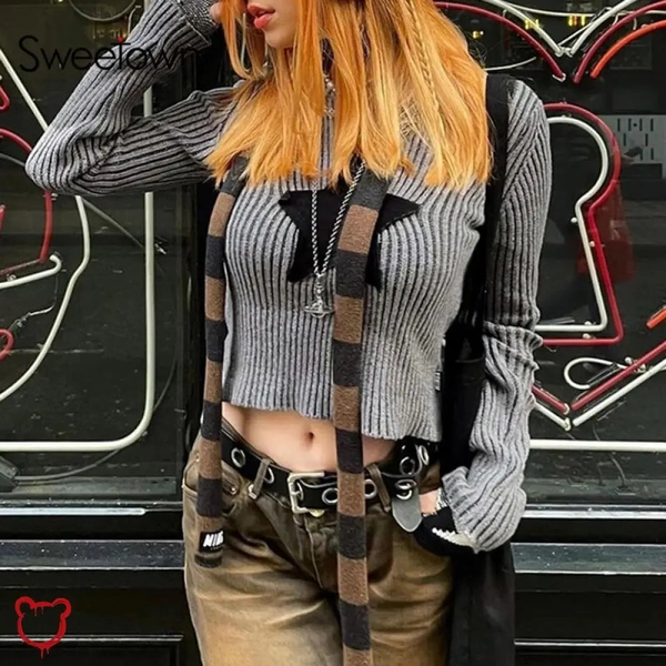 'Grey Star Sweater with Demon'