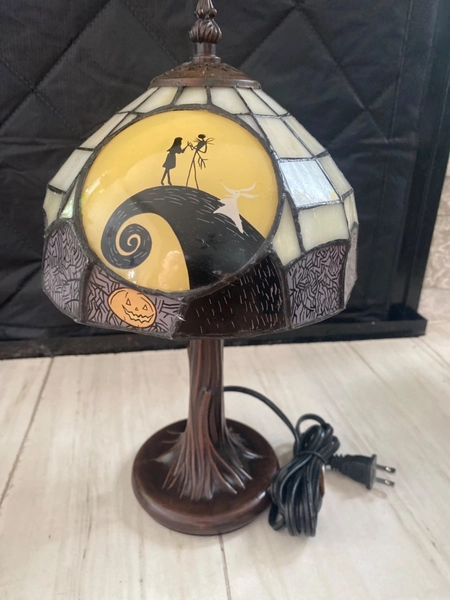 Tim Burtons The Nightmare Before Christmas Tiffany Style Necca Lamp RARE