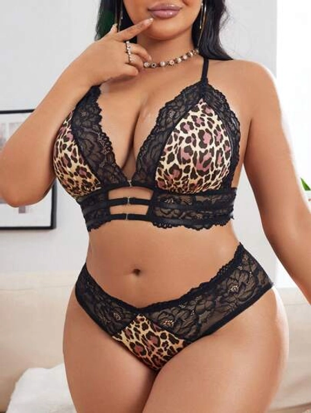 SHEIN 2pcs Plus Size Lace Patchwork Sexy Bra And Panty Lingerie Set