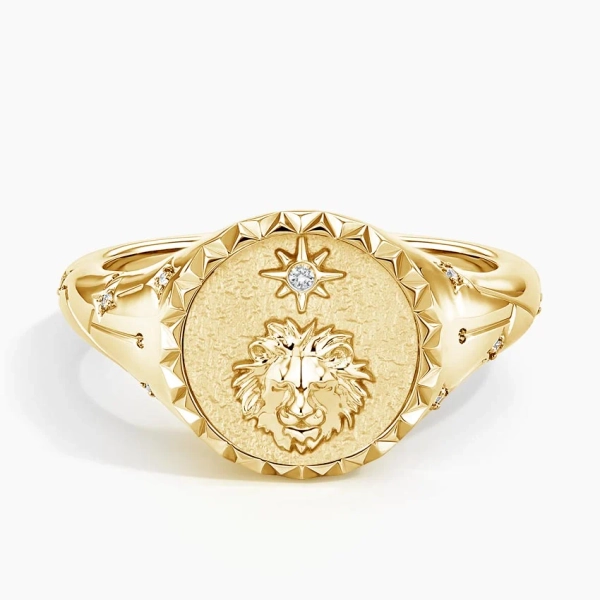 Leo Zodiac Diamond Signet Ring in 14K Yellow Gold
