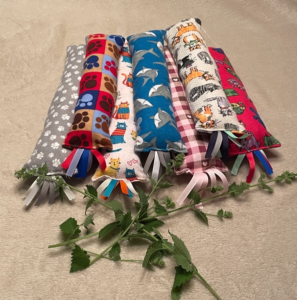 KITTY KICKERS! 14” long x 3” wide.  Made with fresh CATNIP by WildsideCraftShop (Available in so many great fabrics!)