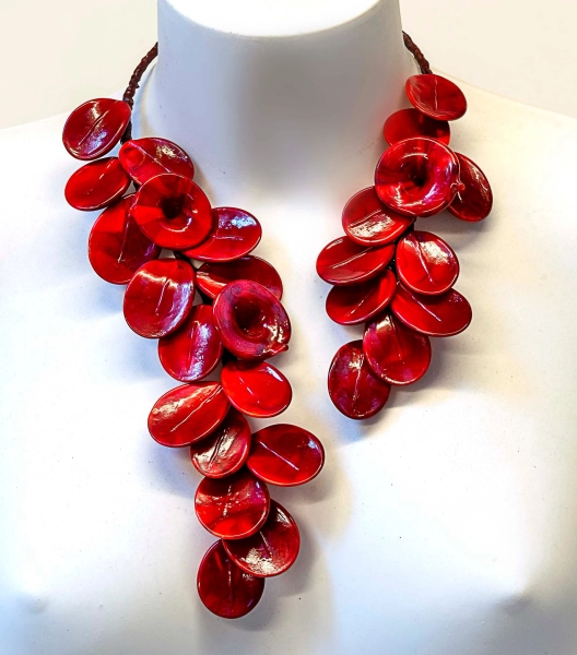 Murano glass necklace handmade  original made in Italy wonderful necklace  glass flowers crafts elegant jewelleryPhone essential to ship.