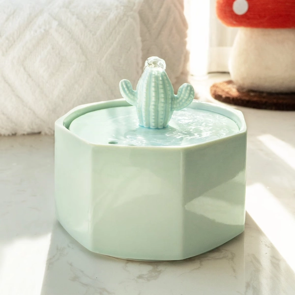 Happy & Polly Cactus Style Ceramic Cat Water Fountain, 1.5-liter