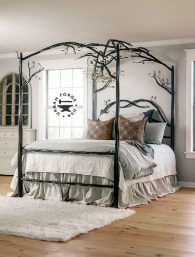 Elm Springs Wrought Iron Canopy Bed