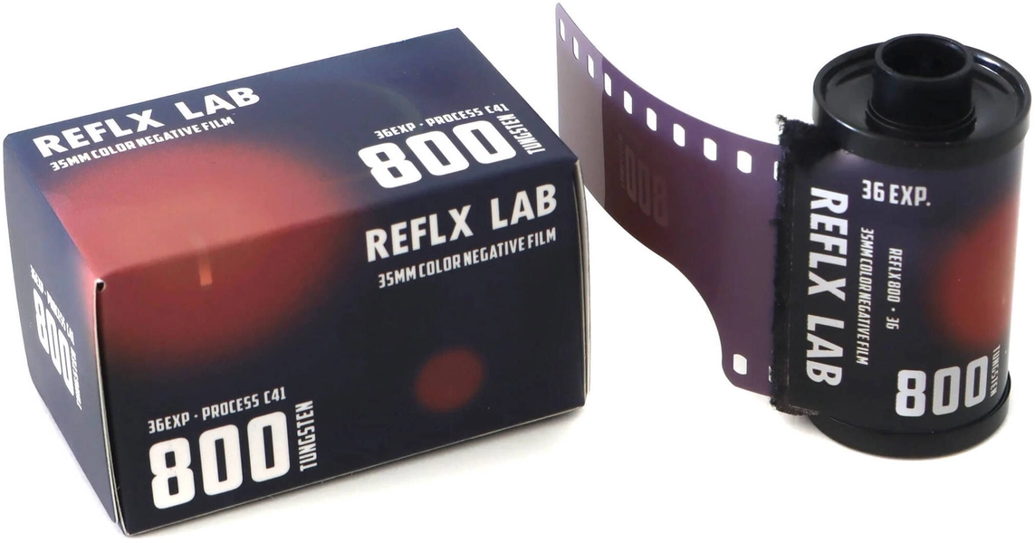 Reflx Lab 800 Tungsten-Balenced Color Negative Film (35mm Roll Film, 36 Exposures)