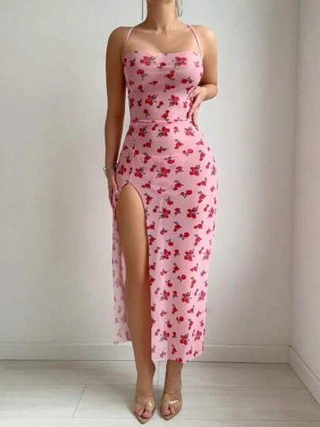 2pcs Women's Ditsy Floral High Slit Open-Back Halter Sexy Lingerie Set