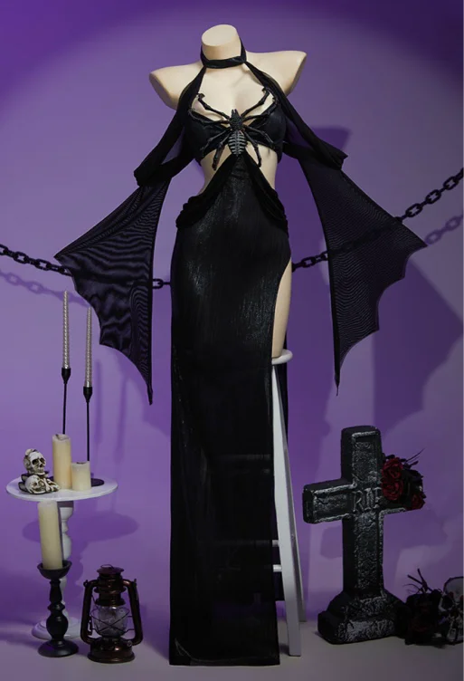 Elvira cosplay